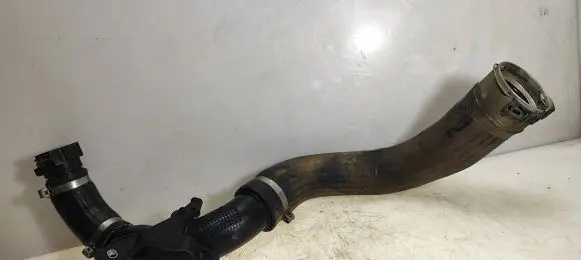 Dacia Sandero Intercooler hose/pipe 6670974