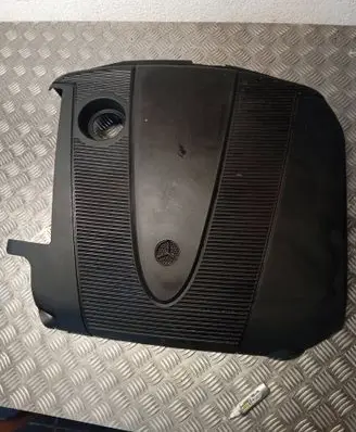 Engine cover (trim)