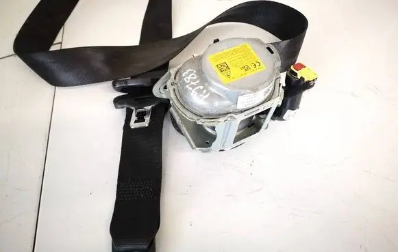 Jeep Renegade Rear seatbelt 07356759240