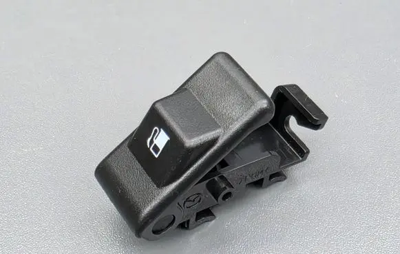 Mazda 3 III Fuel cap release pull handle 