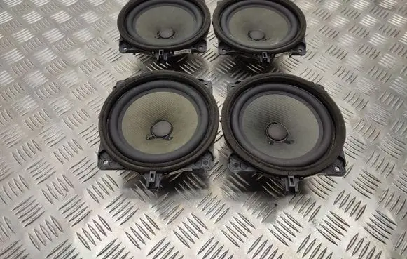 Hyundai i40 Audio system kit 963303V001
