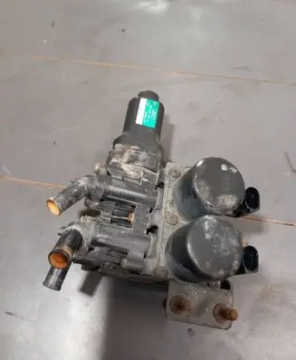 Audi A8 S8 D3 4E Coolant heater control valve 4E0959617A