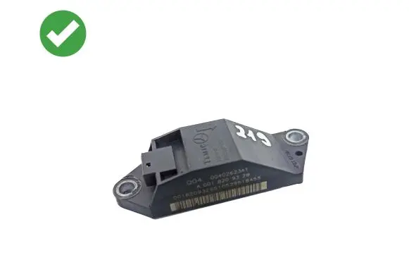 Mercedes-Benz CLS C219 Airbag deployment crash/impact sensor A0018209326 00402623A1 001820932651052951