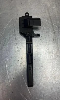 Volkswagen Polo V 6R Oil level sensor 045907660D PA66GF35 00813401