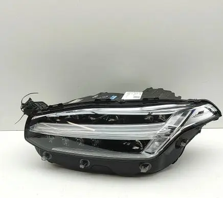 Volvo XC90 Headlight/headlamp 31655175