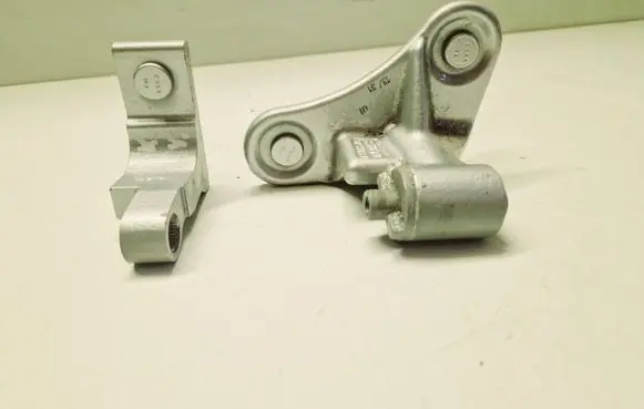 Mercedes-Benz S C217 Front door lower hinge 