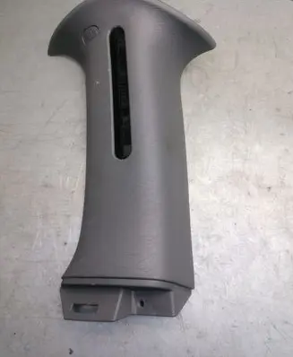 Chrysler Voyager (D)pillar trim (top) 05028278