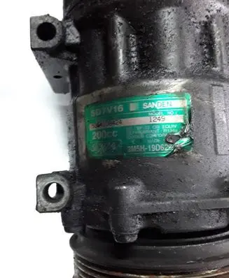 Volvo S40 Air conditioning (A/C) compressor (pump) 3M5H19D629SA