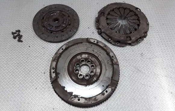 Toyota Avensis T220 Clutch set kit
