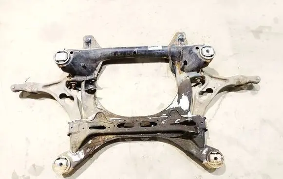 Audi Q7 4L Front subframe 