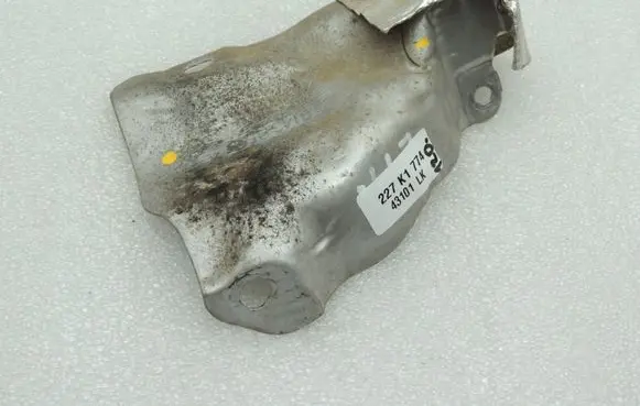 Volvo XC90 Exhaust heat shield 31431156