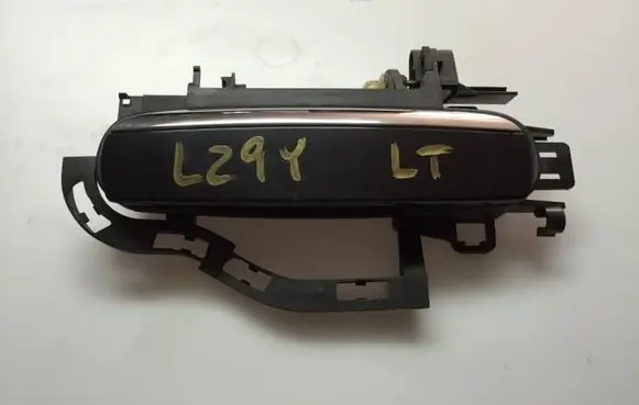 Audi A6 S6 C6 4F Loading door exterior handle/bracket AUDIA6C6KLAMKA