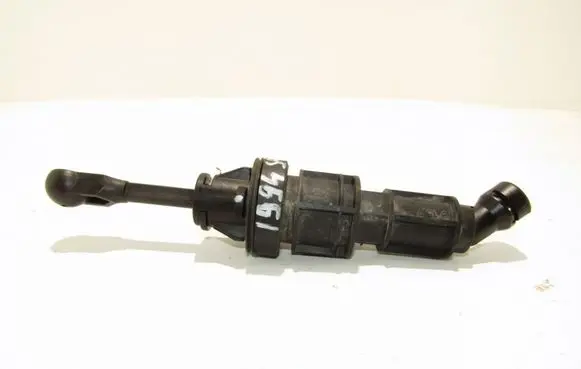 Mitsubishi Outlander Clutch master cylinder 2345a032