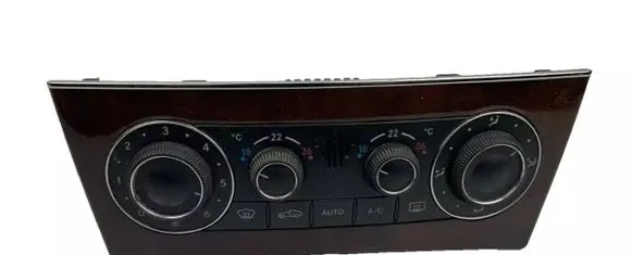 Mercedes-Benz C W203 Climate control unit A2038304085