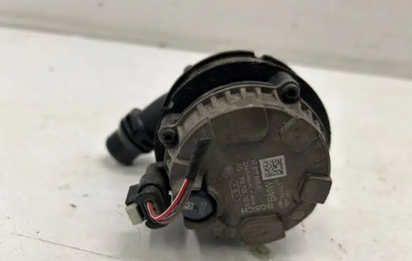 BMW iX3 G08 Electric auxiliary coolant/water pump 988944501 9889445
