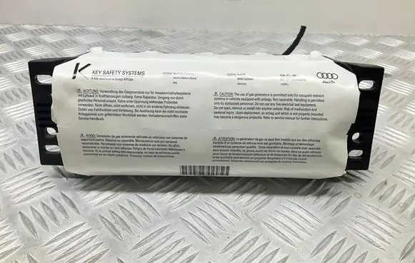 Audi TT TTS Mk2 Passenger airbag 8J0880202B