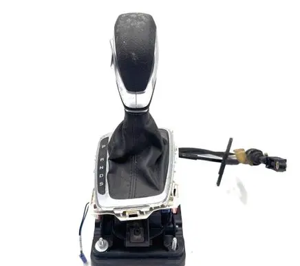 Ford Fusion II Gear shifter/selector GC62A
