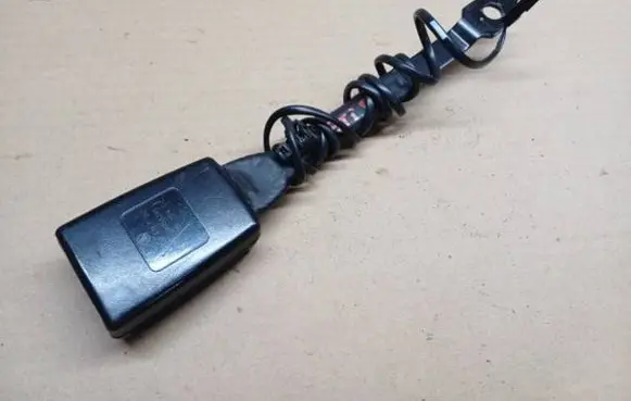 Skoda Yeti (5L) Front seatbelt buckle 5L0858471F 34058395