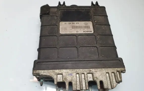 Volkswagen PASSAT B4 Engine control unit/module 028906021DD 0281001411 0281001412