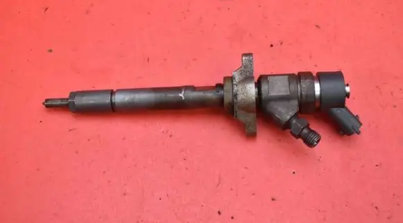 Fuel injector