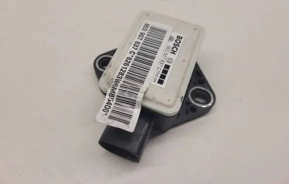 Audi A4 S4 B7 8E 8H ESP acceleration yaw rate sensor 8E0907637C 261283WMM85400