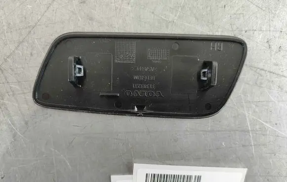 Volvo S90, V90 Headlight washer spray nozzle cap/cover 31383231