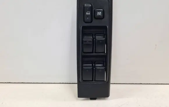 Toyota Corolla Verso E121 Electric window control switch 848200F03000