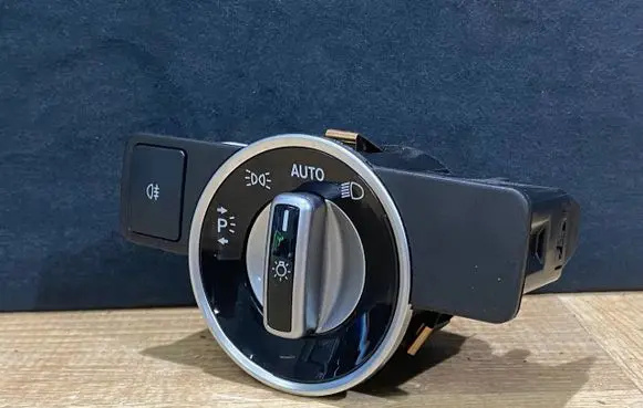 Mercedes-Benz E C207 W207 Light switch A2129050551 2129050551
