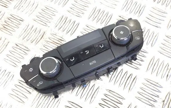 Opel Insignia A Climate control unit 13273095