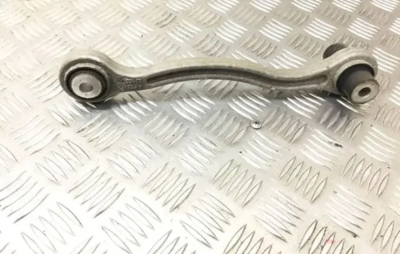 Mercedes-Benz C W205 Rear control arm A20402