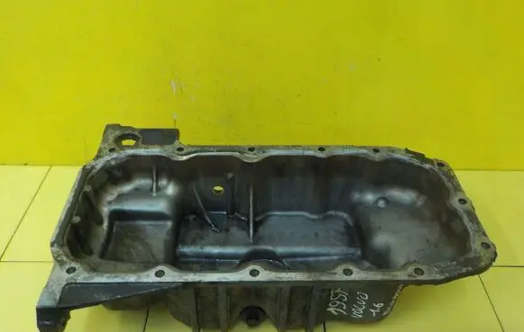 Volvo S60 Oil sump BM5G6675CA