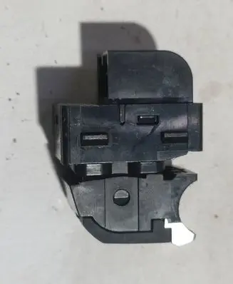Tailgate opening switch