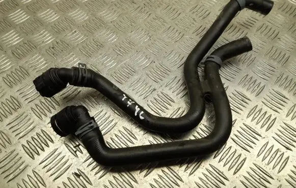 Volkswagen Touran III Engine coolant pipe/hose 5QF122157AB