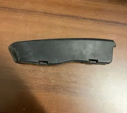 Mercedes-Benz CLS C218 X218 Front bumper corner part panel trim A2188850074
