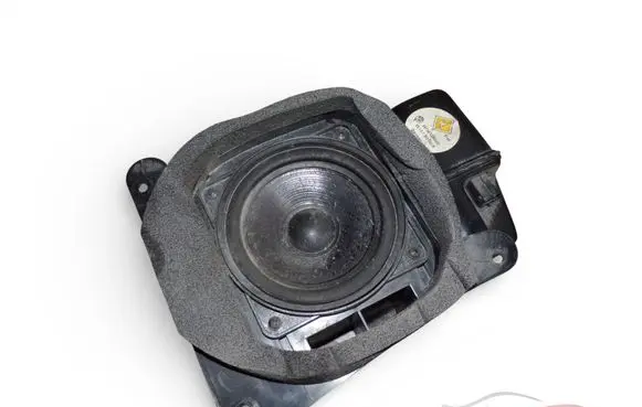 BMW 8 E31 Front door speaker 65131383392 1383392