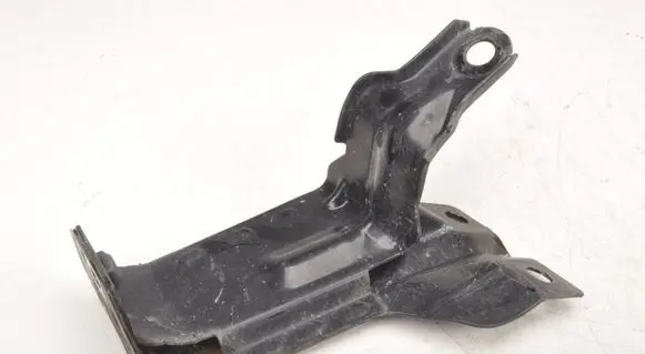 Volvo S60 Radiator mount bracket 