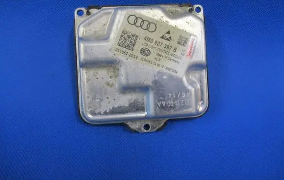 Audi Q7 4M Xenon control unit/module 4M0907397B 1155220AE 500040034