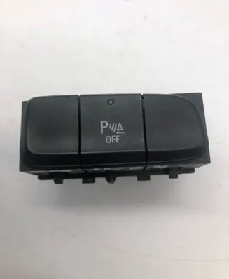 Opel Mokka B Parking (PDC) sensor switch Yp00031777