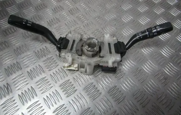 Mazda 626 Wiper turn signal indicator stalk/switch GE6V17B122