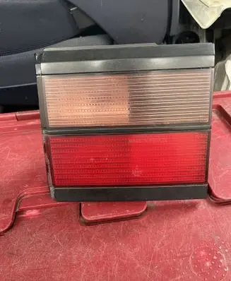 Tailgate rear/tail lights