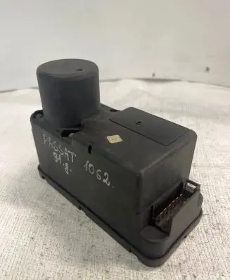 Volkswagen PASSAT B3 Vacuum pump 357962257