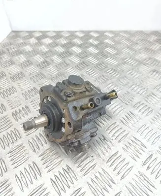 Opel Zafira B Fuel injection high pressure pump 55209063 0445010184