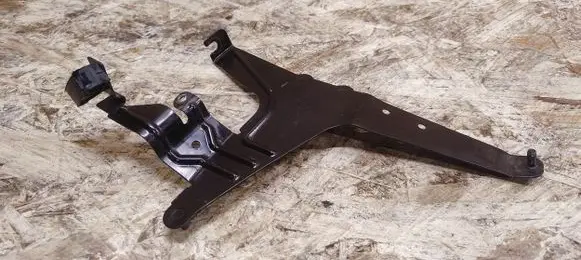 Mercedes-Benz SLK R172 Radiator mount bracket A1725040540