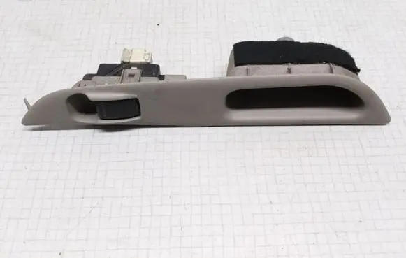 Nissan Almera Tino Electric window control switch 82961BU000