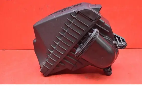 KIA Sportage Air filter box 28110N9400