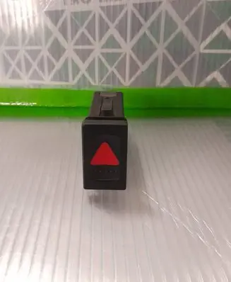 Volkswagen PASSAT B5 Hazard light switch 3B0953235B