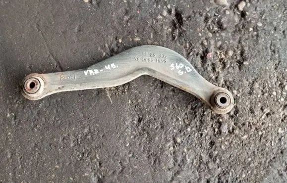 Rear upper control arm/wishbone