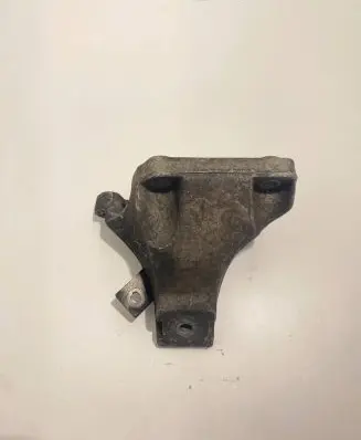 Audi A6 S6 C6 4F Engine mounting bracket 4F0199308AB