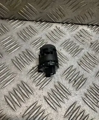 Mercedes-Benz E W212 Oil temperature sensor 2118300272 A2118300272