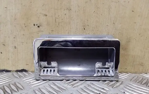 Ashtray (front)